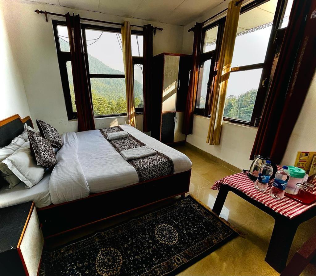 The Lake Cottage By Vrb Hotels Mcleodganj Дармсала Экстерьер фото